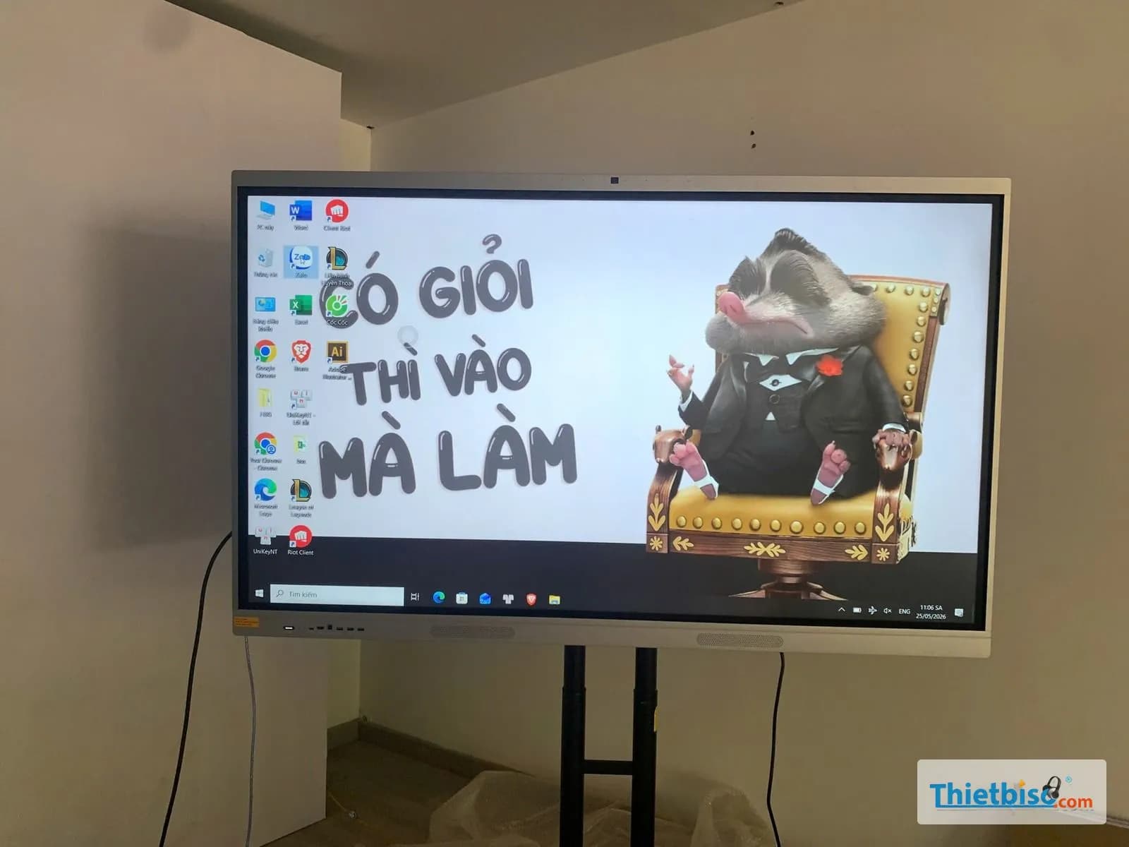 Thuê tivi ghép: khi nào nên ghép, khi nào nên chọn màn ghép chuyên dụng hoặc màn LED