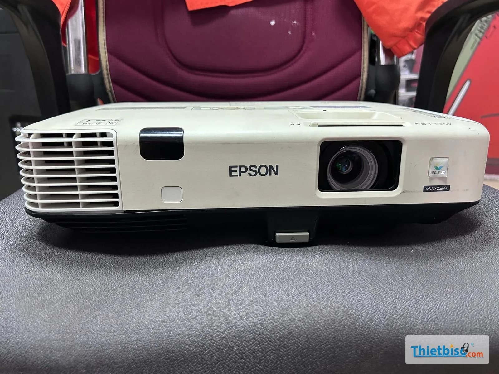 Epson EB-1940W cũ – Góc máy