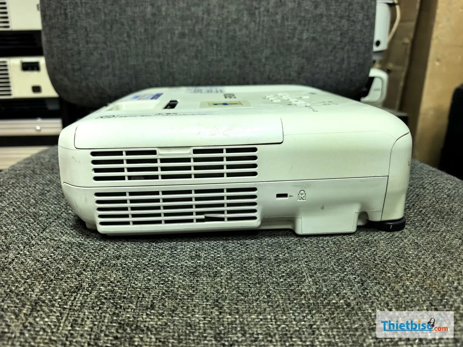 Epson EB-X24 cũ – Góc máy