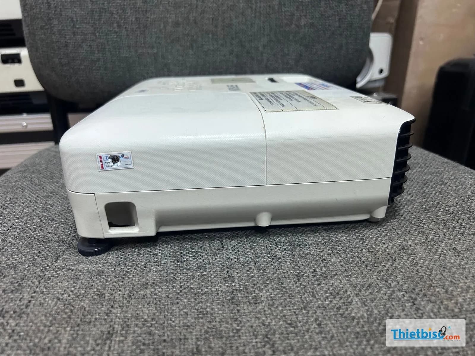 Epson EB-X36 cũ – Góc máy