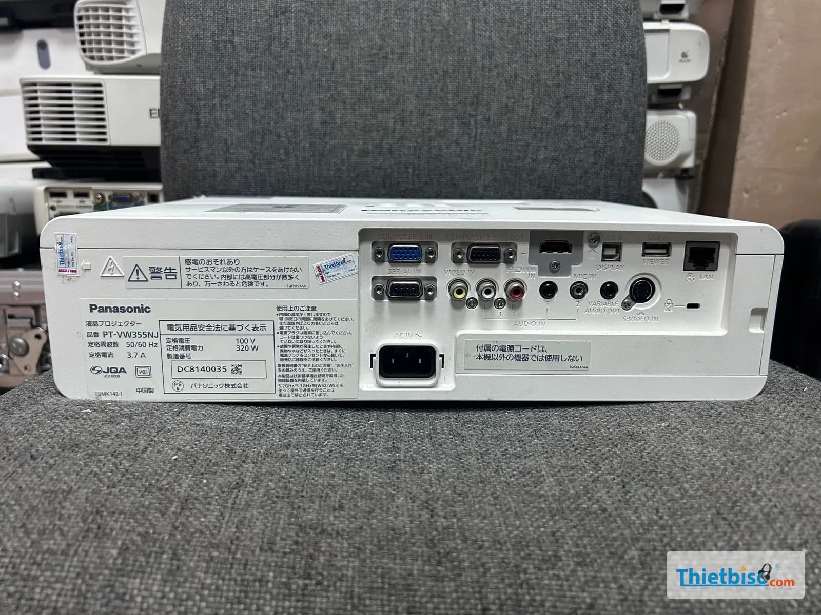 Panasonic PT-VW355NJ cũ – Góc máy