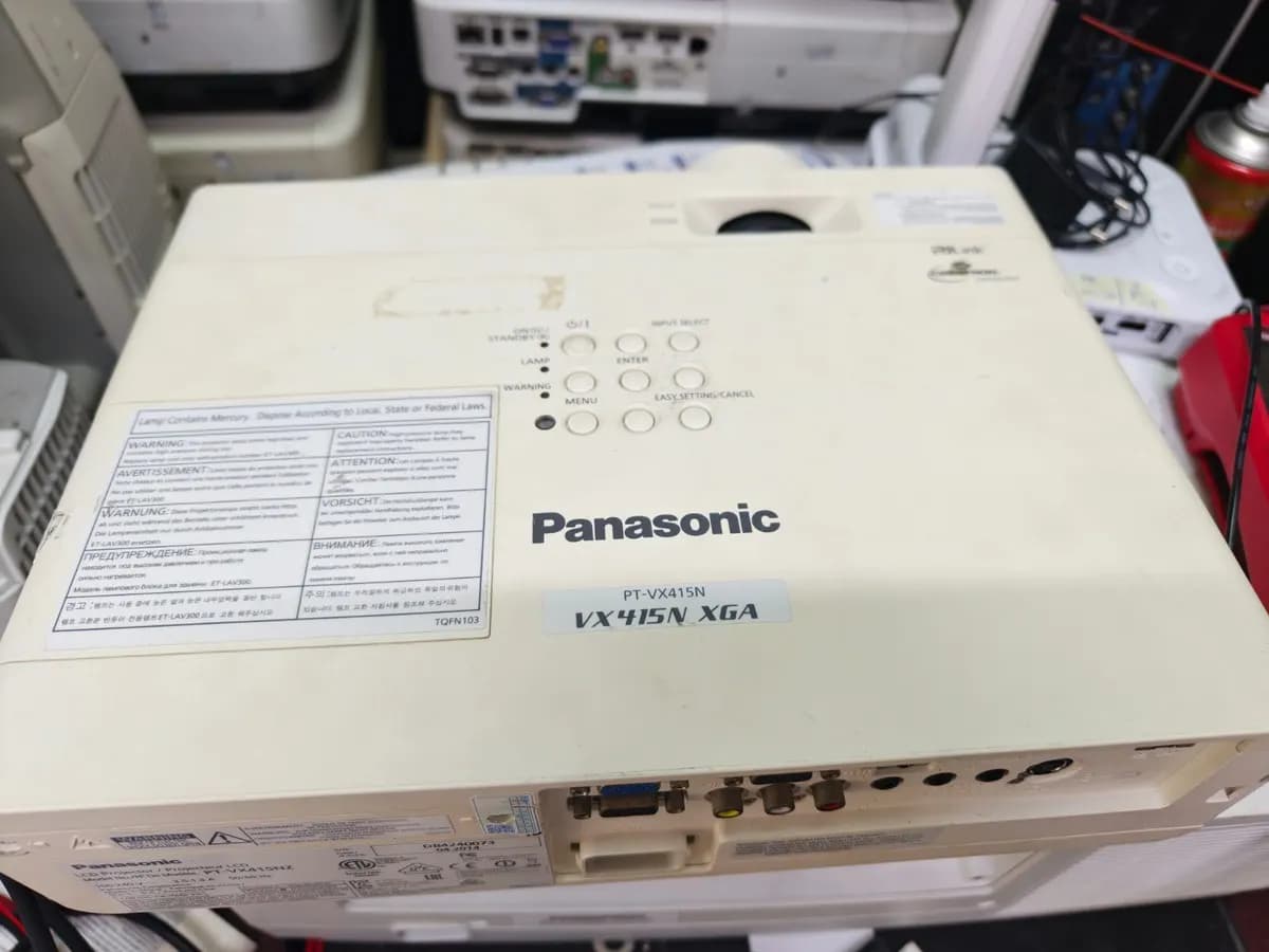 Sửa máy chiếu Panasonic ở Hà Nội: lỗi sọc, mất tín hiệu, mất màu, ống kính và cách xử lý