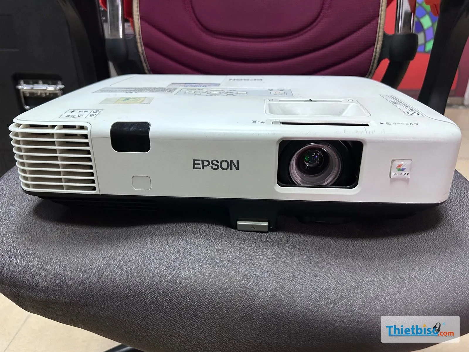 Epson EB-1960 cũ – Góc máy