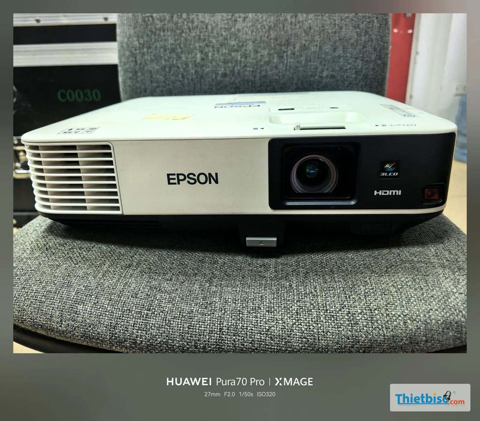 Epson EB-2065 cũ – Góc máy